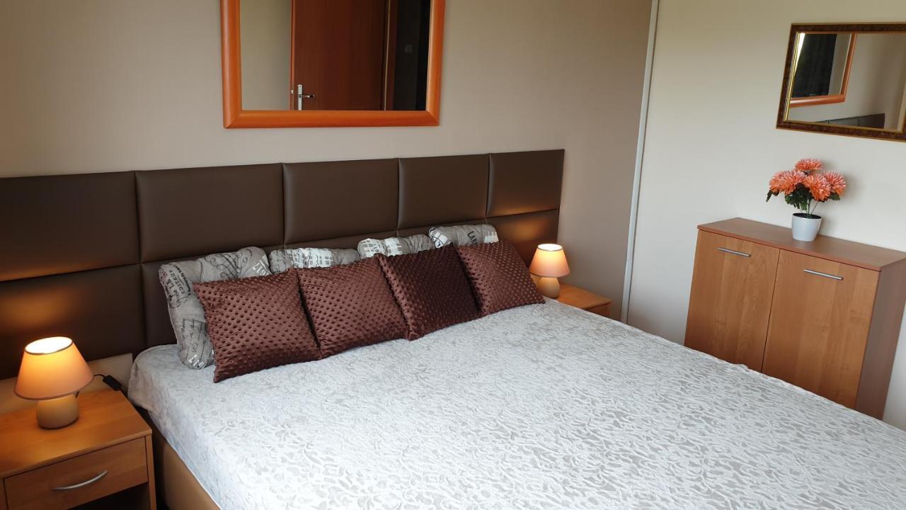 Apartamenty Podzamcze Валбжих Екстериор снимка